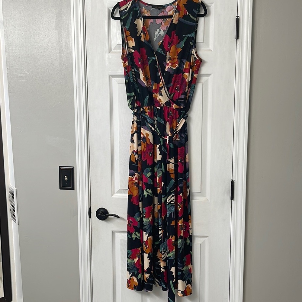 Abstract floral print maxi. Very comfy and pretty